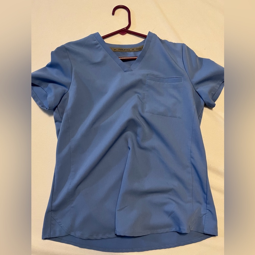 Fabletics scrubs